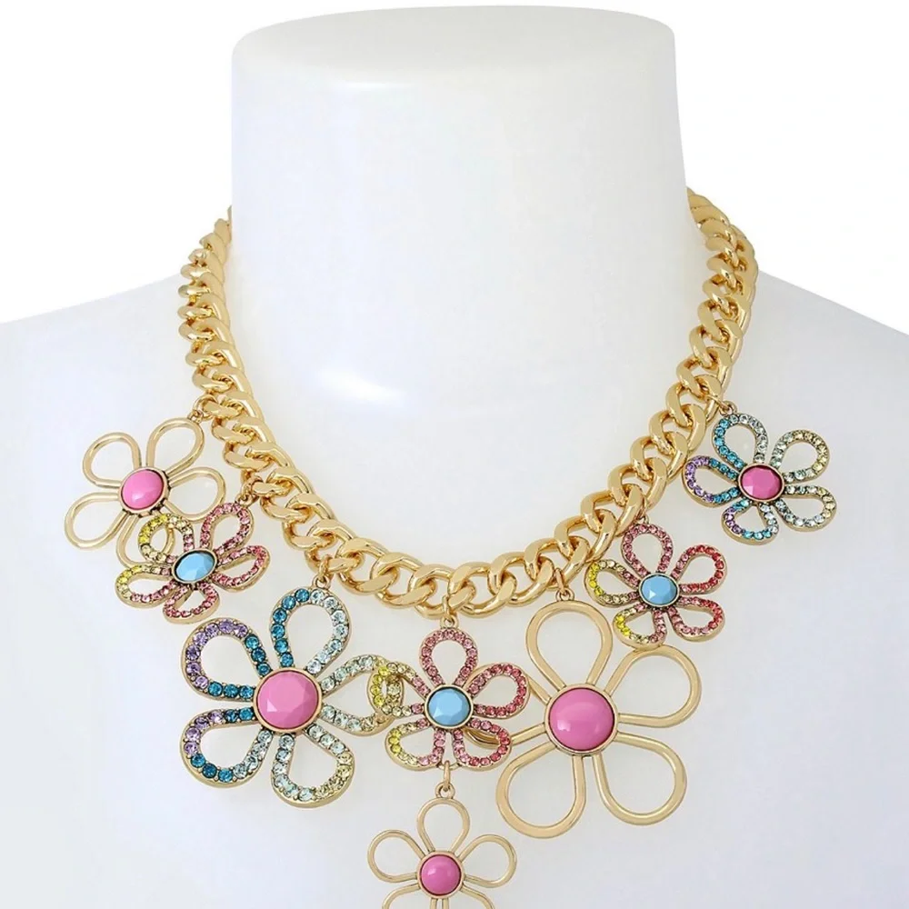 Betsey Johnson Flower Bib Statement Necklace - Picture 2 of 5